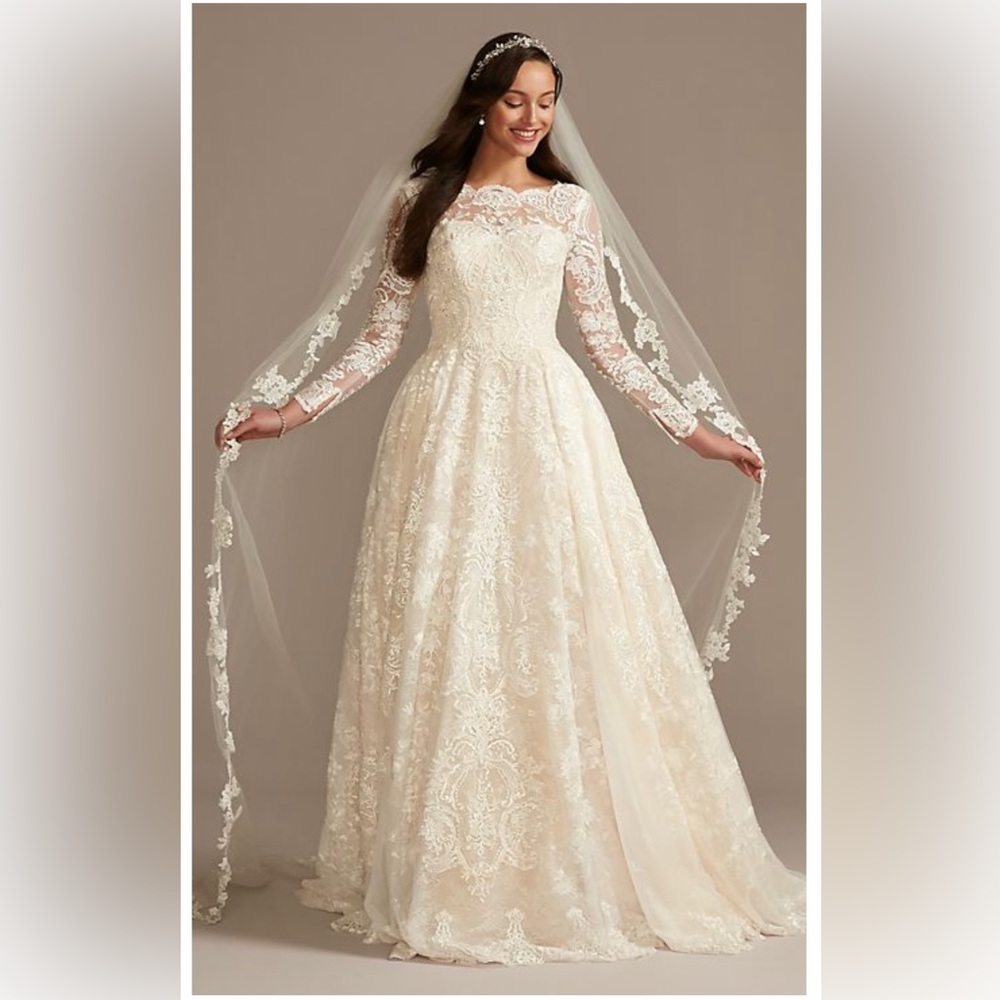 COPY - NWT David’s Bridal STYLE# CWG780 Oleg Cassini Beaded Lace Wedding Dress